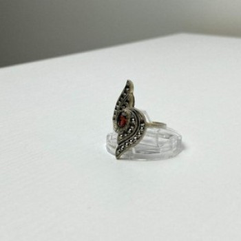Vintage 925 Sterling Silver Garnet & Marcasites Ring Size 5.5