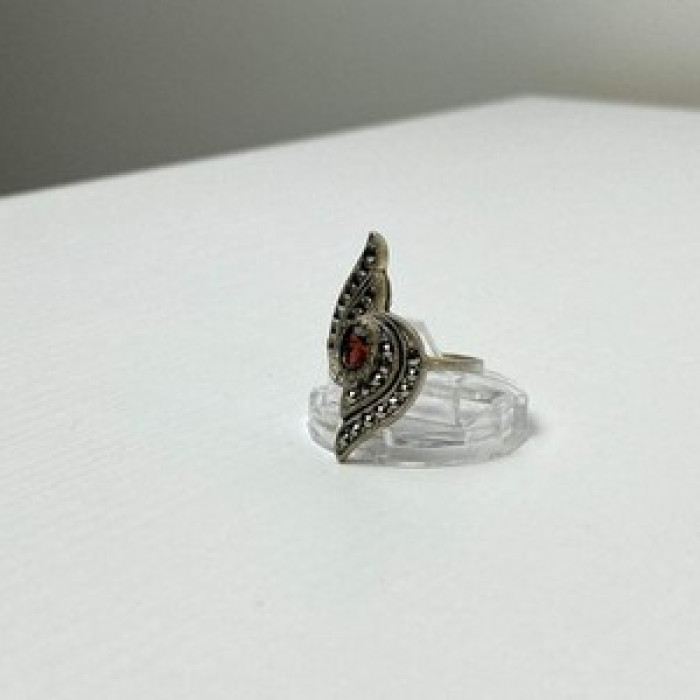 Vintage 925 Sterling Silver Garnet & Marcasites Ring Size 5.5