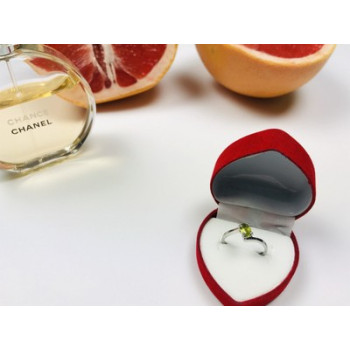 925 Sterling Silver Peridot Ring Size 6