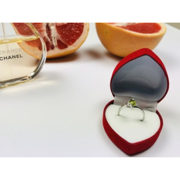 925 Sterling Silver Peridot Ring Size 6