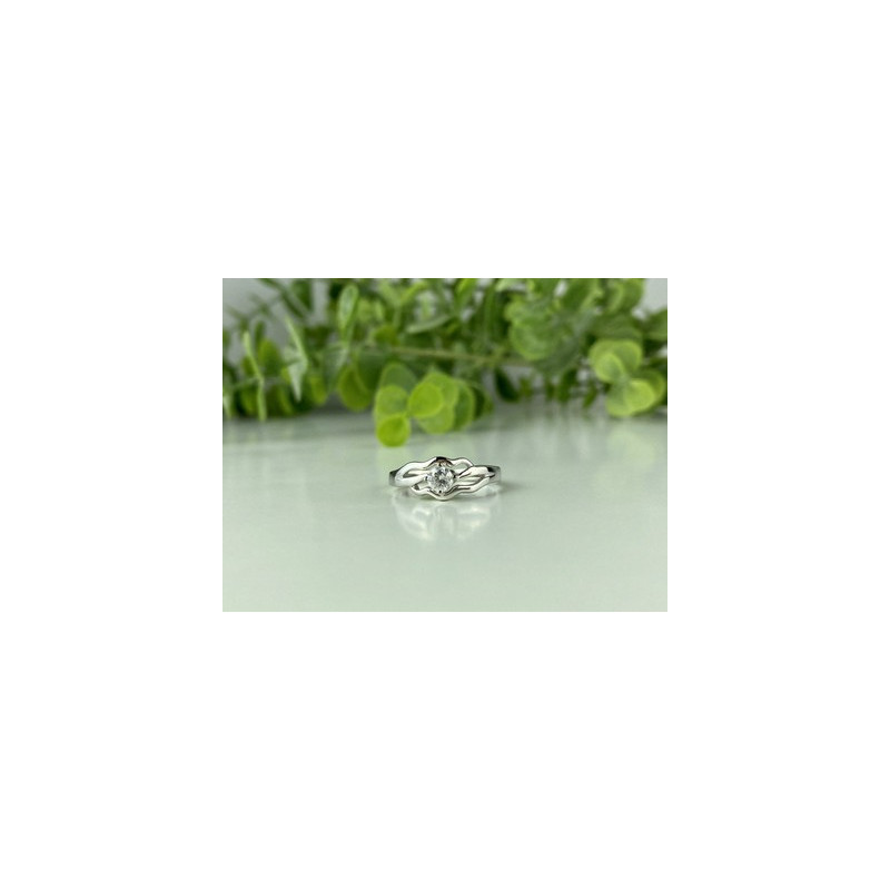 925 Sterling Silver CZ Ring Size 7