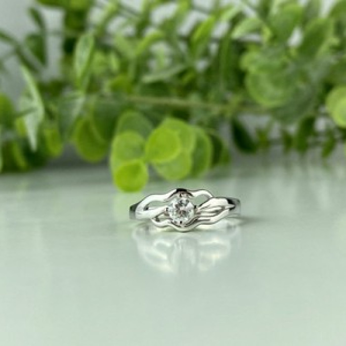 925 Sterling Silver CZ Ring Size 7