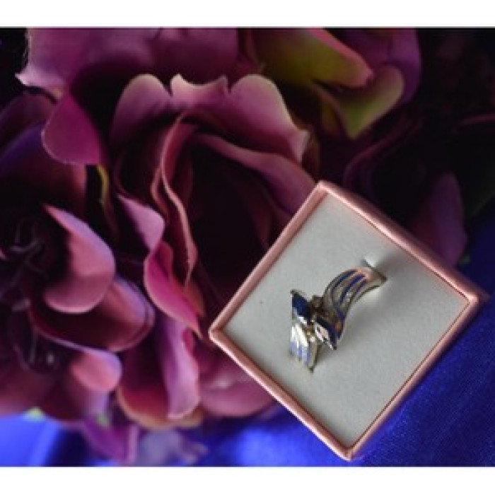 925 Sterling Silver Blue Spinel & CZ Ring Size 8