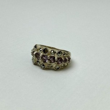 925 Sterling Silver Iolite & Marcasite Ring Size 6.5