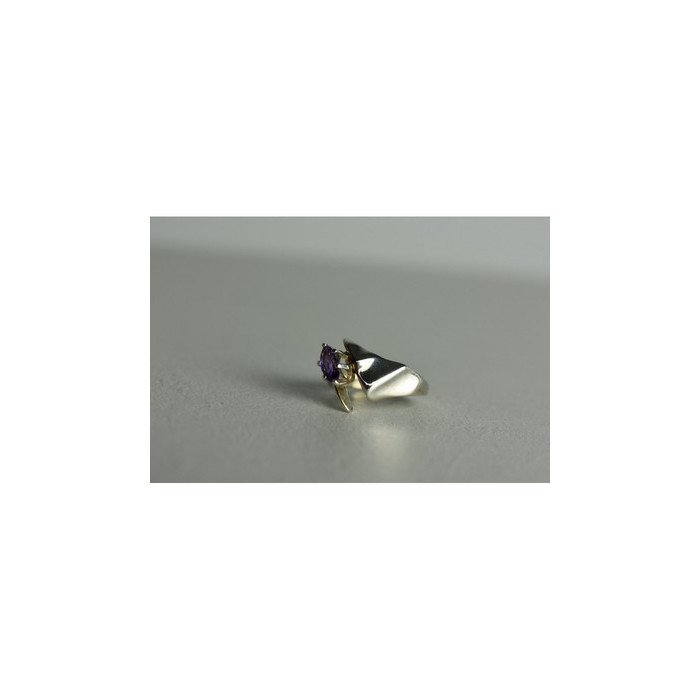 925 Sterling Silver Amethyst Ring Size 6.75