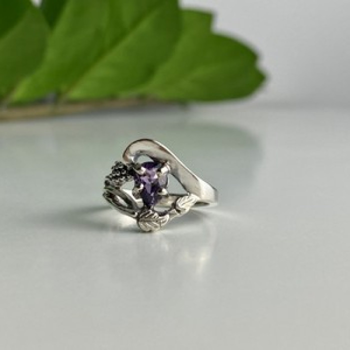 925 Sterling Silver Tanzanite Ring Size 7
