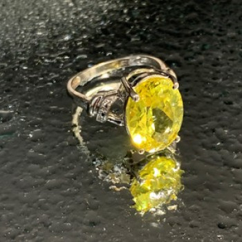 925 Sterling Silver CZ Ring Size 6.5