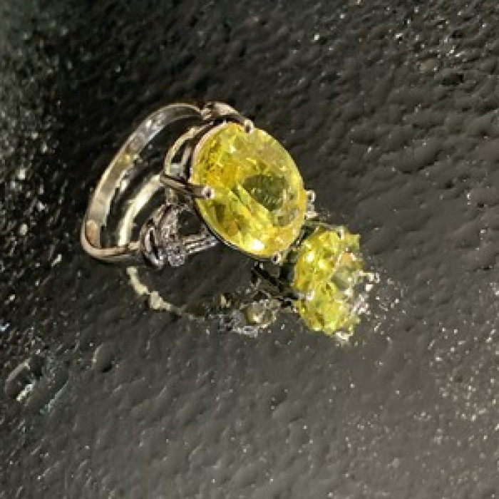 925 Sterling Silver CZ Ring Size 6.5
