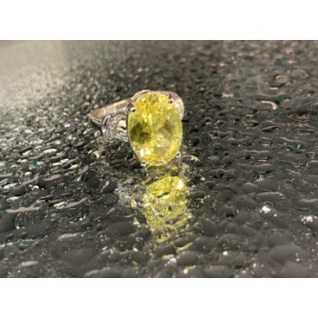 925 Sterling Silver CZ Ring Size 6.5