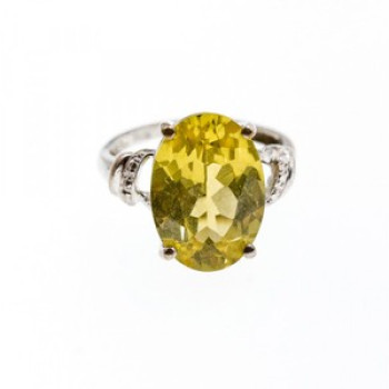 925 Sterling Silver CZ Ring Size 6.5