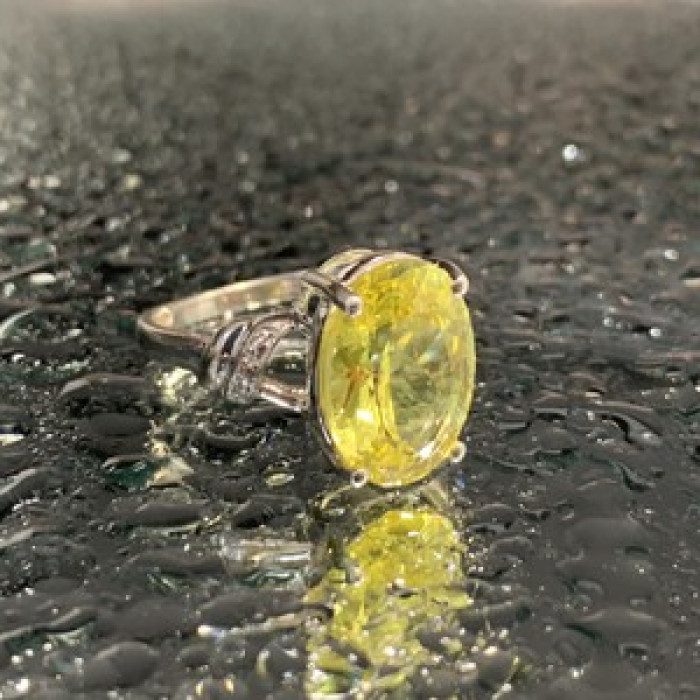 925 Sterling Silver CZ Ring Size 6.5