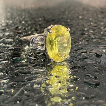 925 Sterling Silver CZ Ring Size 6.5