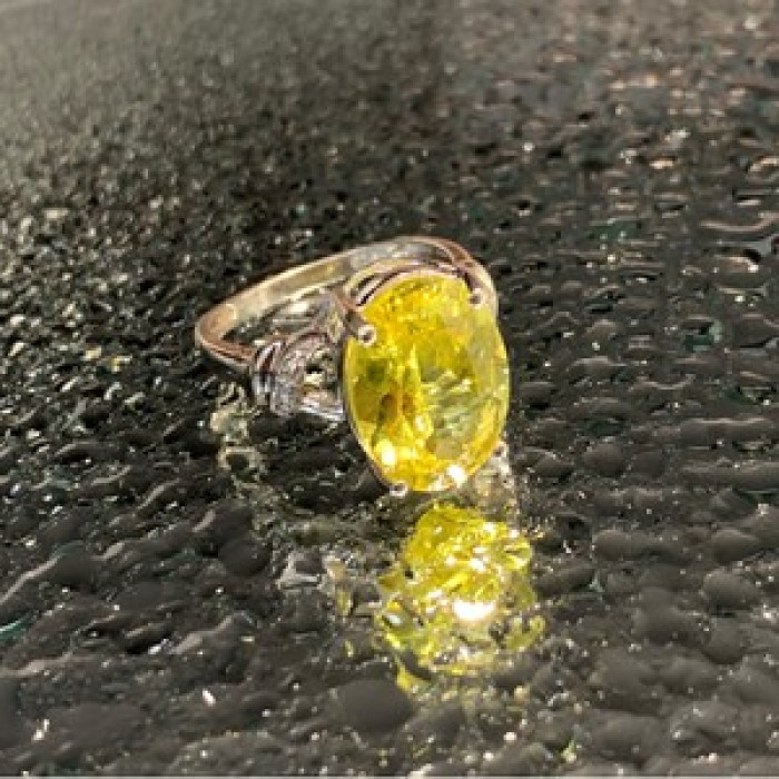 925 Sterling Silver CZ Ring Size 6.5