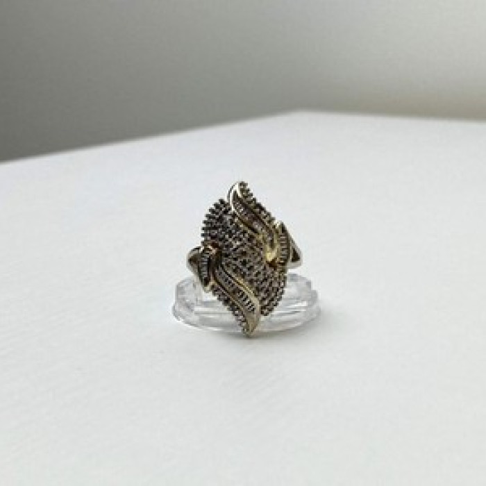 925 Sterling Silver Gold Plated Ring Size 7