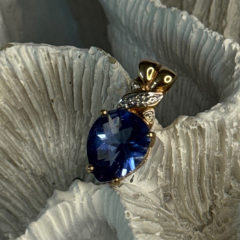 925 Sterling Silver Gold Plated Tanzanite Pendant Length 0.80 Inch
