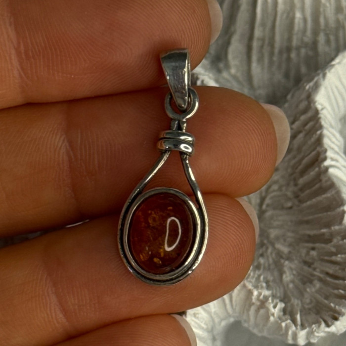 925 Sterling Silver Amber Pendant Length 1.20 Inch