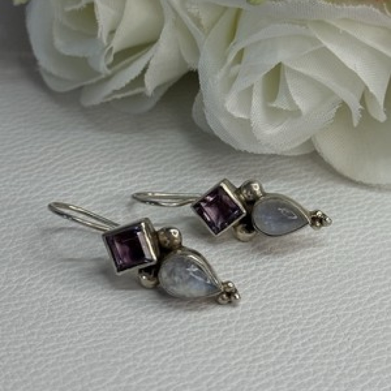 925 Sterling Silver Amethyst & Moonstone Earrings Length 1.30 Inch
