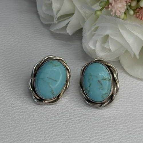 Vintage Elegant 925 Sterling Silver Turquoise Earrings Length 0.93 Inch