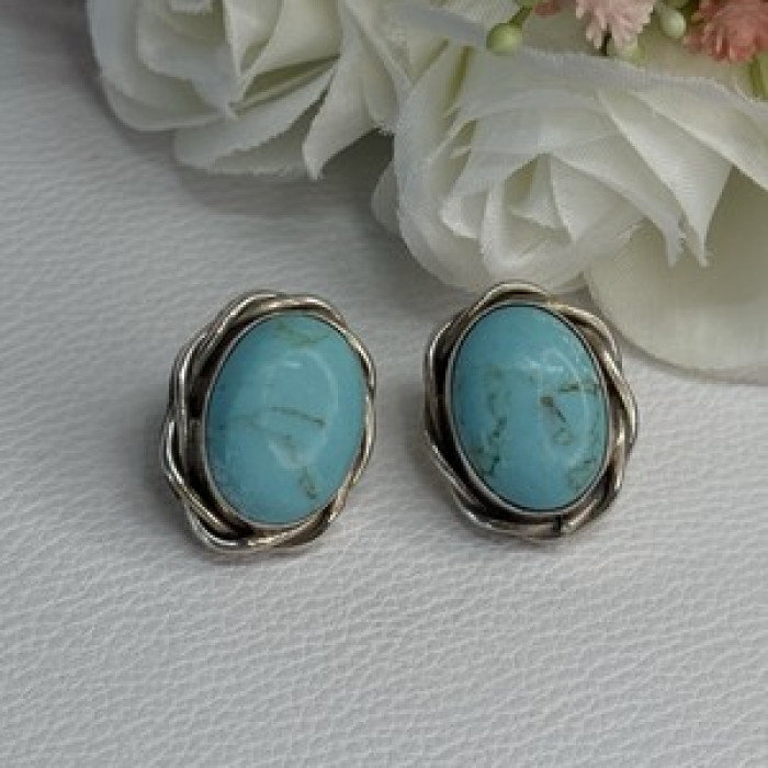 Vintage Elegant 925 Sterling Silver Turquoise Earrings Length 0.93 Inch