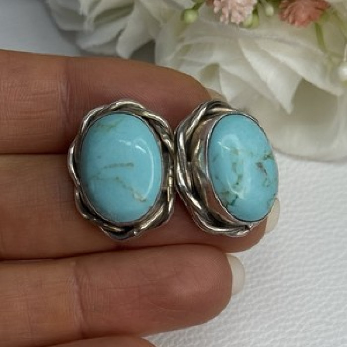 Vintage Elegant 925 Sterling Silver Turquoise Earrings Length 0.93 Inch