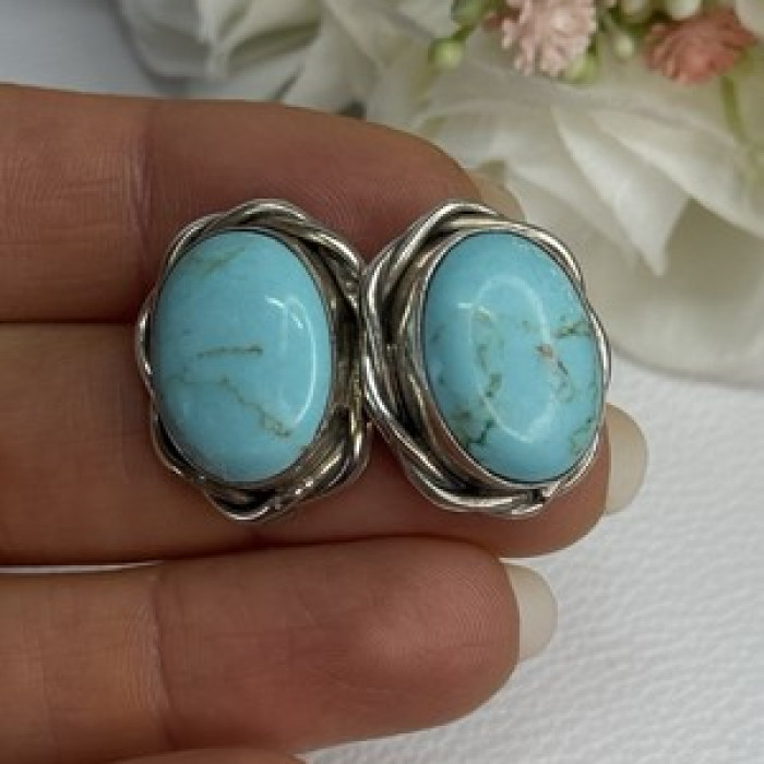 Vintage Elegant 925 Sterling Silver Turquoise Earrings Length 0.93 Inch