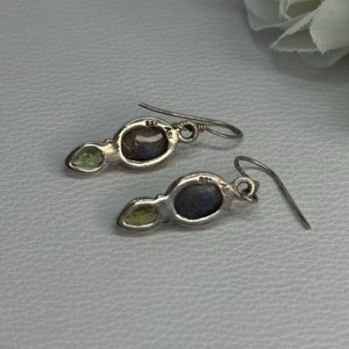 925 Sterling Silver Peridot & Moonstone Earrings Length 1.40 Inch