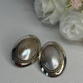Vintage 925 Sterling Silver Mabe Pearl Earrings Length 1.15 Inch