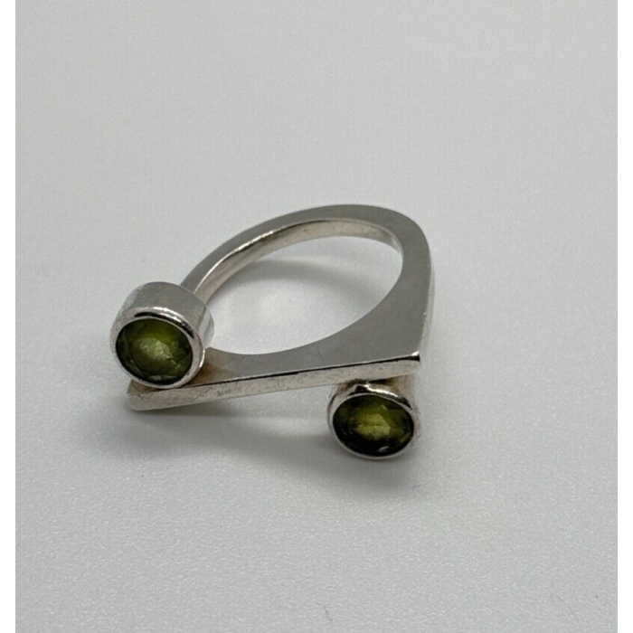 925 Sterling Silver Peridot Ring Size 5.5