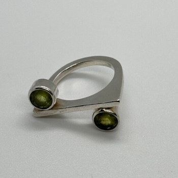 925 Sterling Silver Peridot Ring Size 5.5