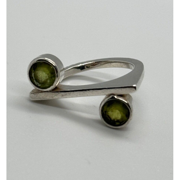 925 Sterling Silver Peridot Ring Size 5.5