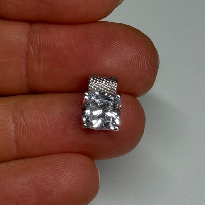 925 Sterling Silver CZ Pendant Length 11 Mm