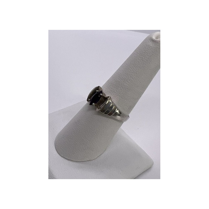 925 Sterling Silver Amethyst Ring Size 8