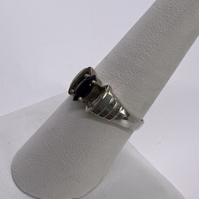 925 Sterling Silver Amethyst Ring Size 8
