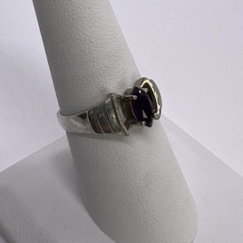 925 Sterling Silver Amethyst Ring Size 8
