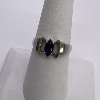 925 Sterling Silver Amethyst Ring Size 8