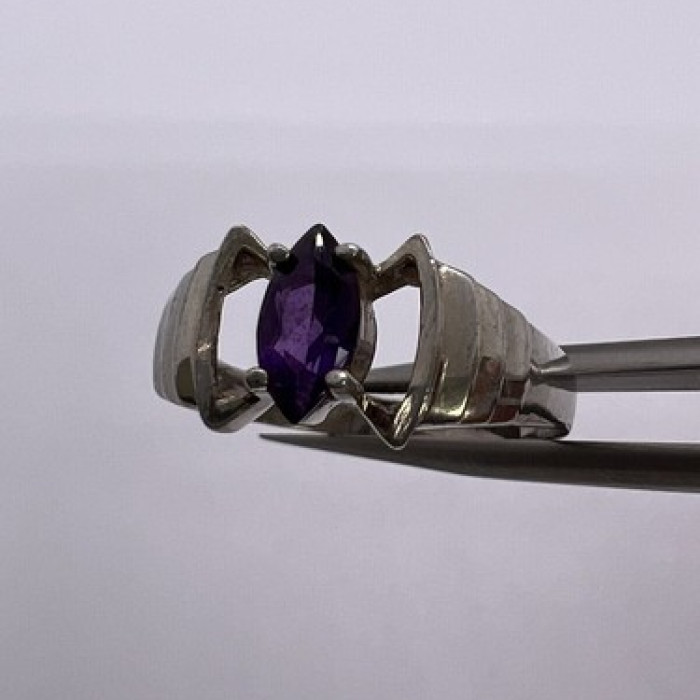 925 Sterling Silver Amethyst Ring Size 8