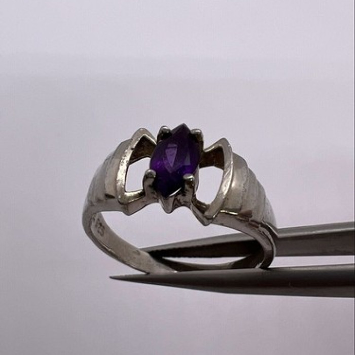 925 Sterling Silver Amethyst Ring Size 8