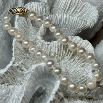 14K Yellow Gold Clasp Fresh Water Pearl Bracelet 7 Inch