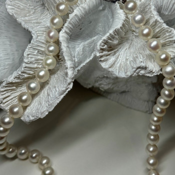 14K White Gold Clasp Fresh Water Pearl Necklace 18 Inch