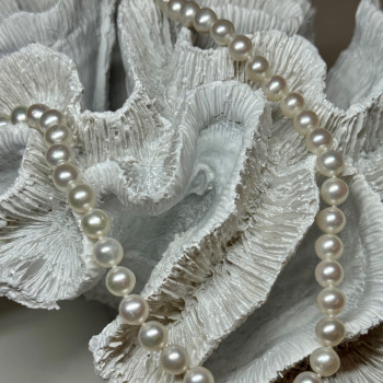 14K White Gold Clasp Fresh Water Pearl Necklace 18 Inch