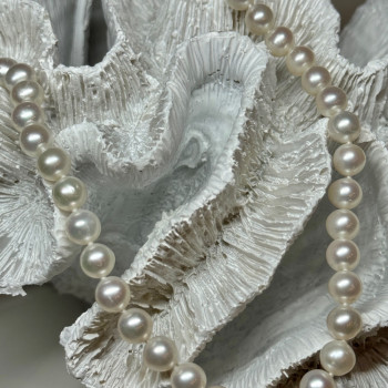 14K White Gold Clasp Fresh Water Pearl Necklace 18 Inch