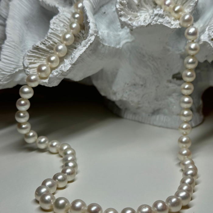 14K White Gold Clasp Fresh Water Pearl Necklace 18 Inch