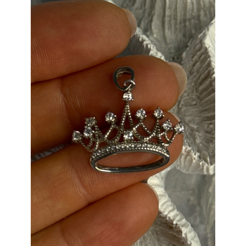 925 Sterling Silver Crown Diamonds Pendant Length 1 Inch