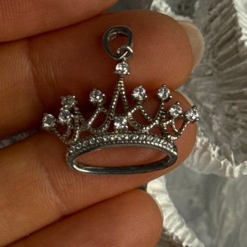 925 Sterling Silver Crown Diamonds Pendant Length 1 Inch