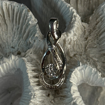 Elegant 925 Sterling Silver Diamonds Pendant Length 1.10 Inch
