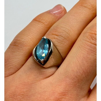 925 Sterling Silver Topaz Ring Size 5.5