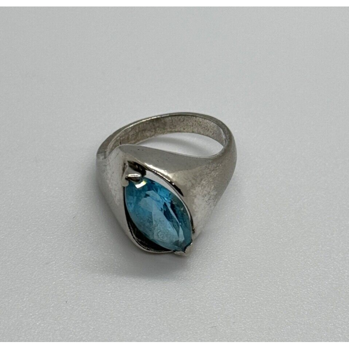925 Sterling Silver Topaz Ring Size 5.5
