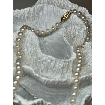 14K YELLOW GOLD CLAPS FRESH WATER PEARL NECKLACE 18 Inch