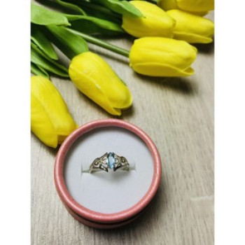 925 Sterling Silver Topaz Ring Size 8.5