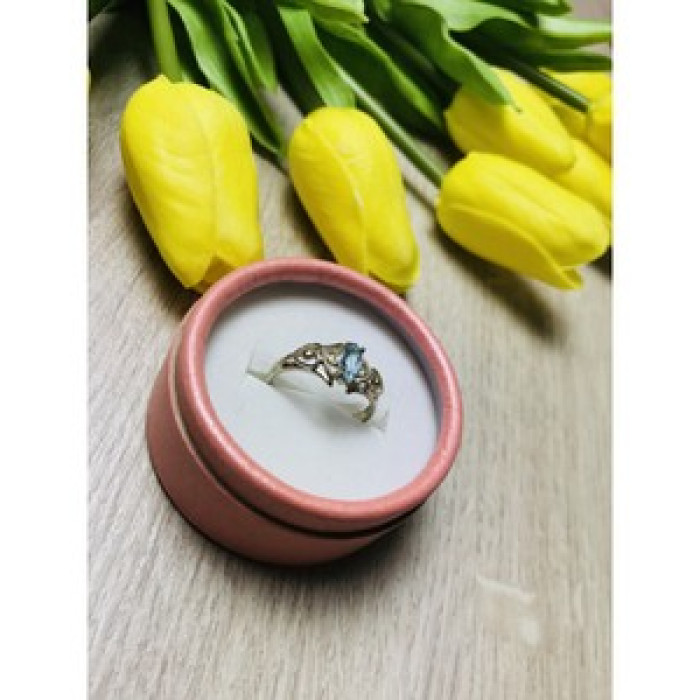 925 Sterling Silver Topaz Ring Size 8.5